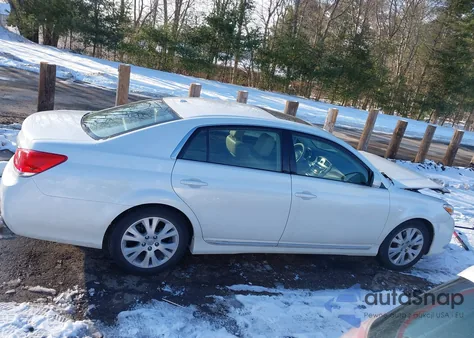 2012 Toyota Avalon z USA, uszkodzony, nr VIN 4T1BK3DB7CU456330